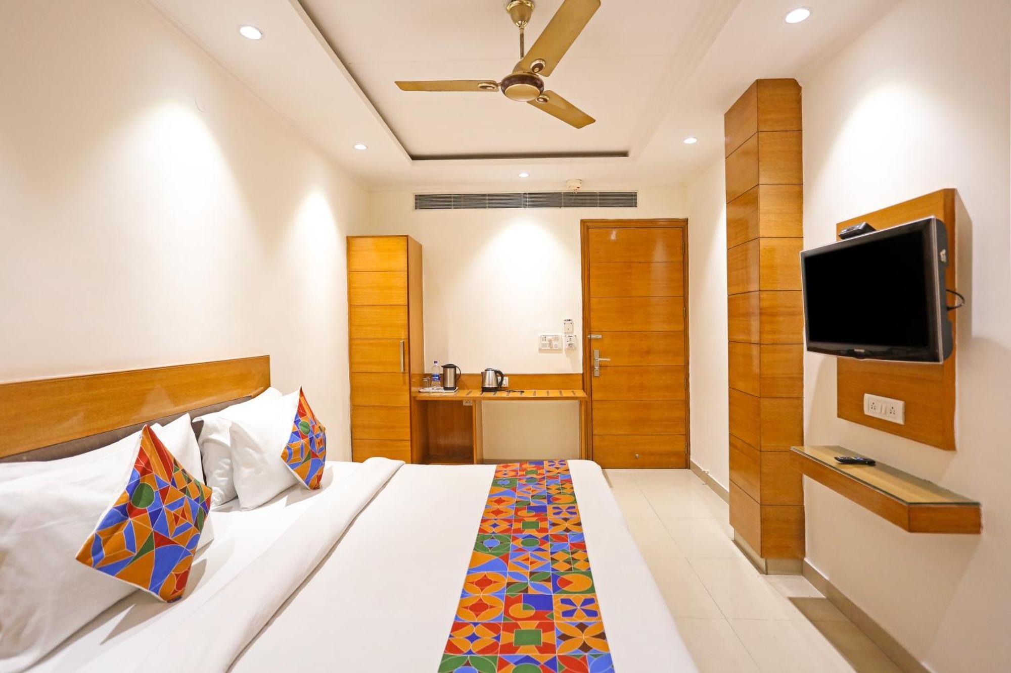 Hotel Silky Palace Near Igi Airportt New Delhi Exterior photo